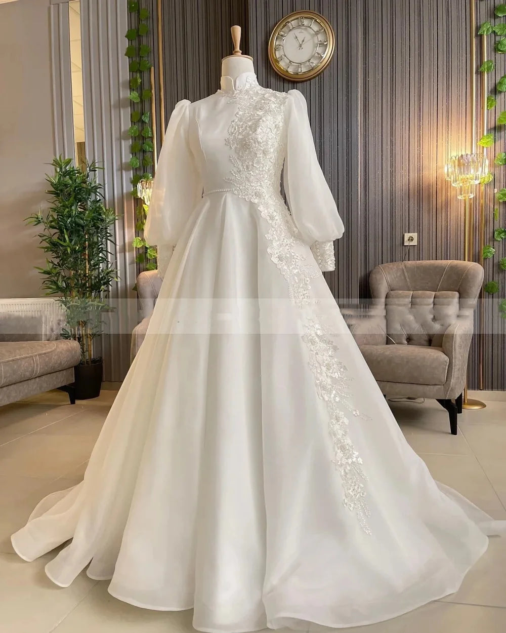 ELITE ATTIRE Muslim High-Neck Lace Bridal Wedding Dress